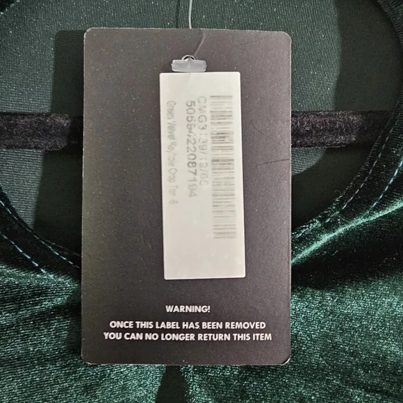 PrettyLittleThing NWT Top 2 Emerald Green Velvet Long Sleeve - Picture 5 of 6